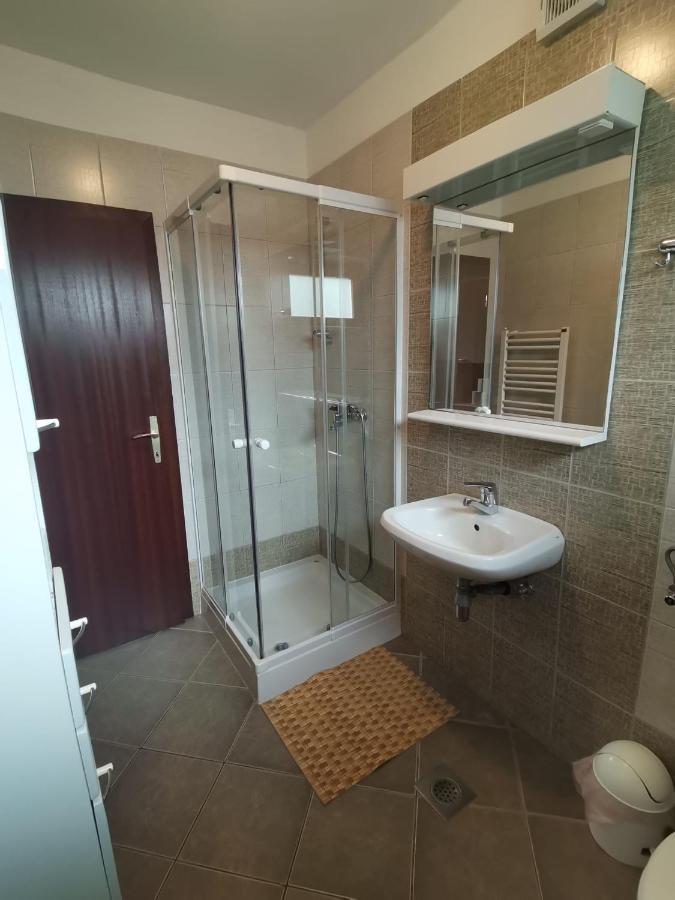 Apartment Rakuscek コバリード エクステリア 写真